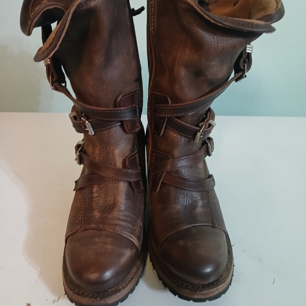 Women's boots